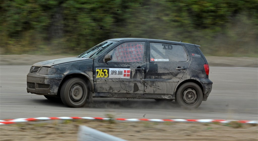 Torben Dejligbjerg er i 2018 skiftet fra SUPER 1600 til SUPER 2000, og MNJ’eren finder mere og mere speed i sin VW Polo.
(Foto: Åge Keseler Kirketerp)